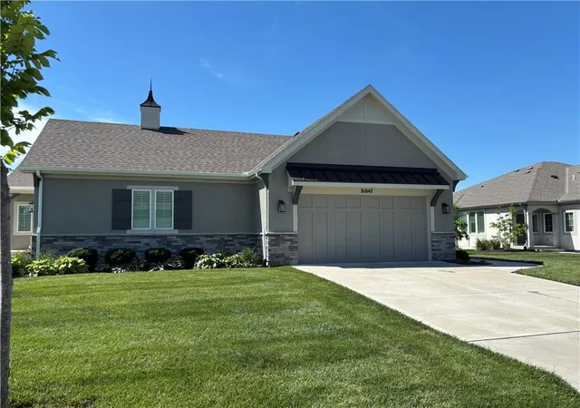 1st image of 21847 W 82nd Terrace, Lenexa, KS 66220 | MLS# 2625023
