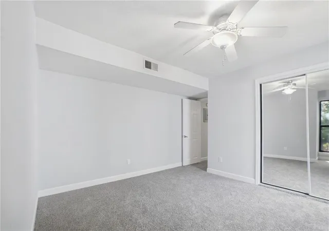 Listing Photo 2 - Condo for sale in building located at 104 E 41st St, Kansas, MO 64111 - Unit #6