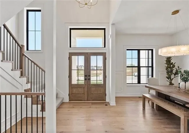 Photo 2 of Single family home for sale at 5695 Thousand Oaks Dr, Kansas City, MO 64152 | MLS# 2625064 | Listing updated on 2026-09-27