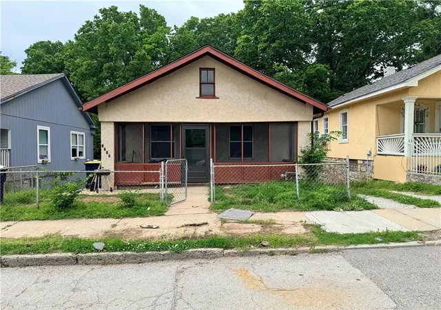 2nd image of 2750 Lister Ave, Kansas City, MO 64128 | MLS# 2625074