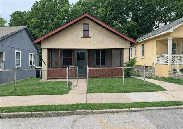 1st image of 2750 Lister Ave, Kansas City, MO 64128 | MLS# 2625074