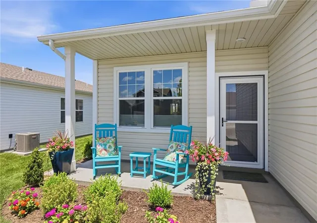 Photo 2 of Sale Pending at 27116 E Sycamore St, Lees Summit, MO 64086 | MLS# 2625076 | Listing updated on 2026-07-23