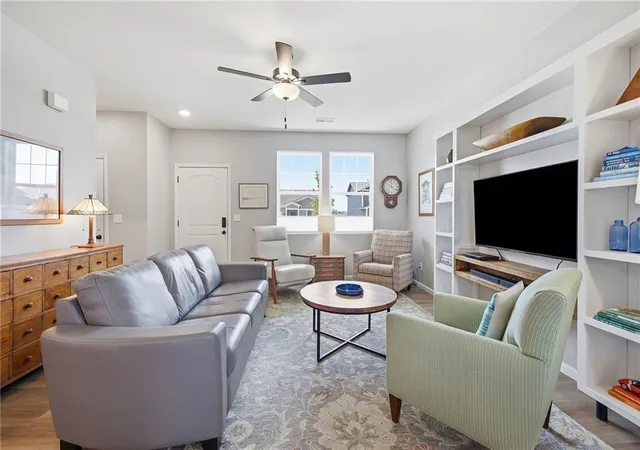 Photo 4 of Sale Pending at 27116 E Sycamore St, Lees Summit, MO 64086 | MLS# 2625076 | Listing updated on 2026-07-23