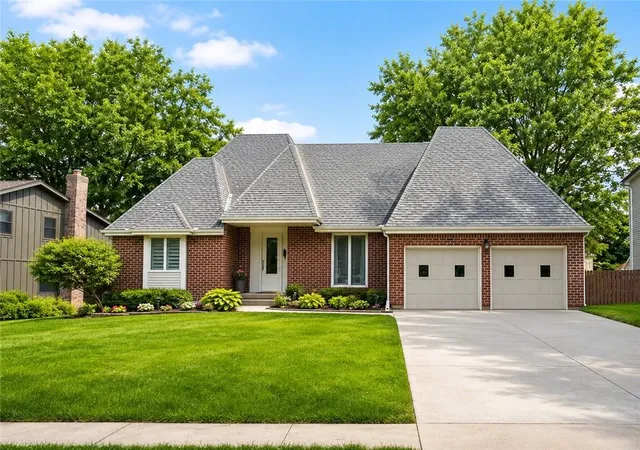 1st image of 7917 Alden St, Lenexa, KS 66215 | MLS# 2625083
