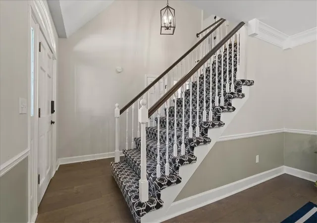 3rd image of 7917 Alden St, Lenexa, KS 66215 | MLS# 2625083