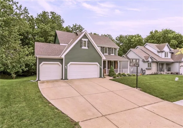 Homes for sale in Kansas City, MO | 9027 N Manning Ave, Kansas City, MO 64157 | MLS# 2625085
