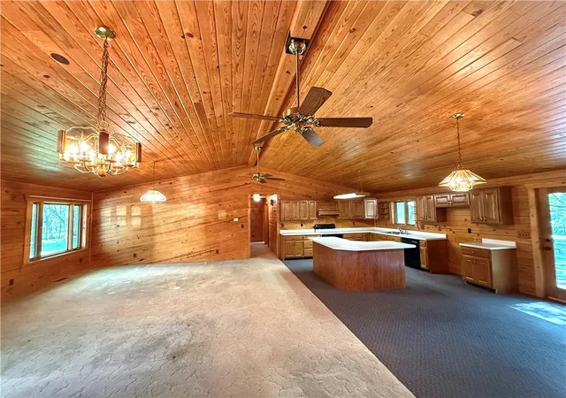 Photo 3 of Single family home for sale at 21004 Danube Rd, Burlington Junction, MO 64428 | MLS# 2625095 | Listing updated on 2026-07-30