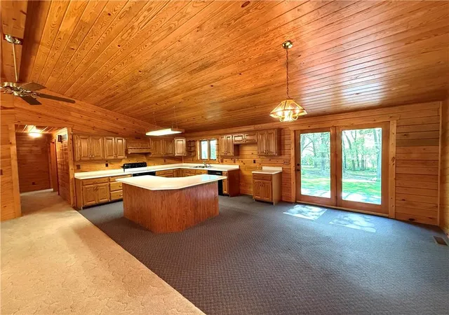 Photo 3 of Single family home for sale at 21004 Danube Rd, Burlington Junction, MO 64428 | MLS# 2625095 | Listing updated on 2026-07-30