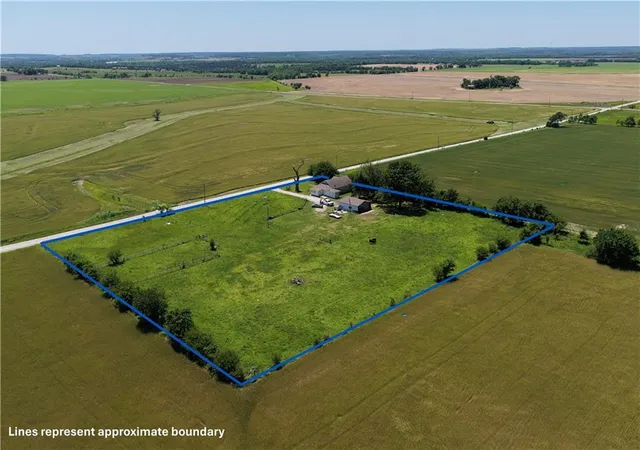Photo 2 of Single family home for sale at 2125 Cr 5250, Elk City, KS 67344 | MLS# 2625126 | Listing updated on 2026-06-10