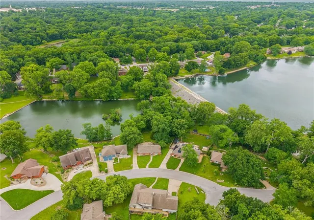 Photo 2 of Single family home for sale at 6832 Sterling Ave, Raytown, MO 64133 | MLS# 2625140 | Listing updated on 2026-09-06