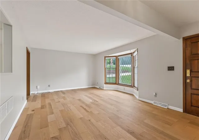Photo 4 of Single family home for sale at 6832 Sterling Ave, Raytown, MO 64133 | MLS# 2625140 | Listing updated on 2026-09-06