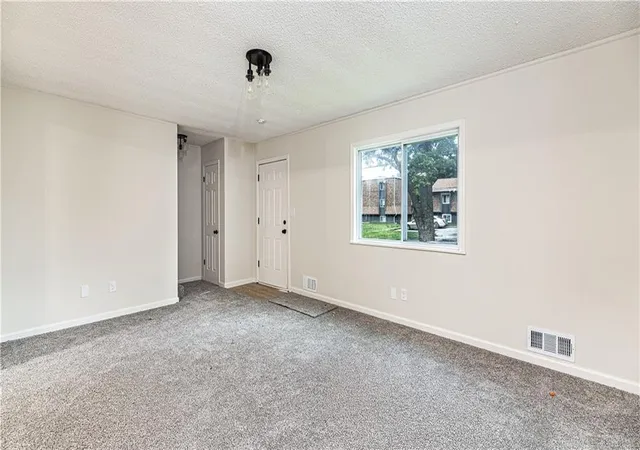Photo 4 of Sale Pending at 8611 Lane Ave, Kansas City, MO 64138 | MLS# 2625145 | Listing updated on 2026-08-22