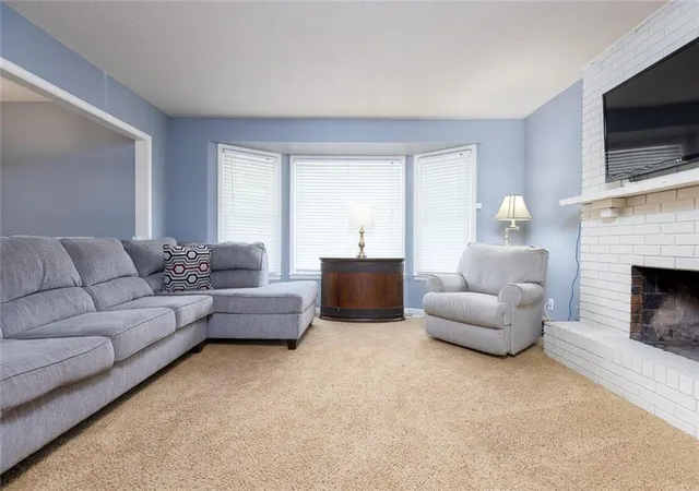 5th image of 7513 W High Dr, Pleasant Valley, MO 64068 | MLS# 2625157