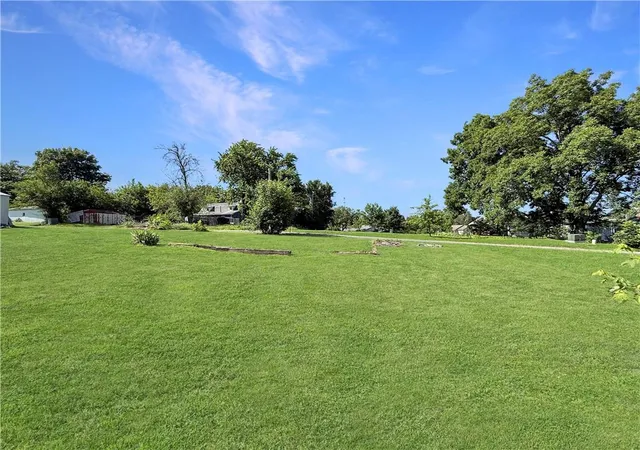 Homes for sale in Higginsville, MO | 18 E 27Th St, Higginsville, MO 64037 | MLS# 2625169