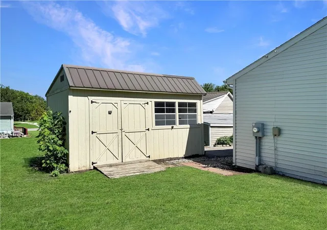 Homes for sale in Higginsville, MO | 18 E 27Th St, Higginsville, MO 64037 | MLS# 2625169