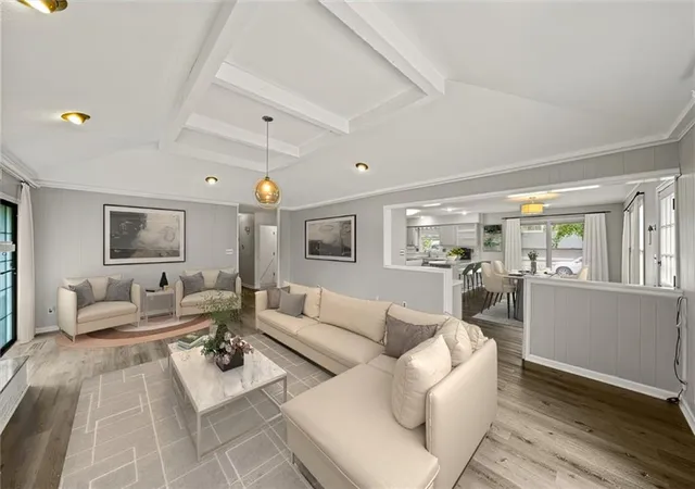 Photo 5 of Single family home for sale at 514 Forest Ave, Kansas City, MO 64106 | MLS# 2625179 | Listing updated on 2026-09-02