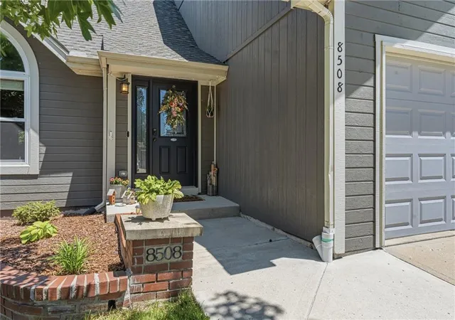 Photo 1 of Single family home for sale at 8508 Ne 109th Street, Kansas City, MO 64157 | MLS# 2625224 | Listing updated on 2026-06-21