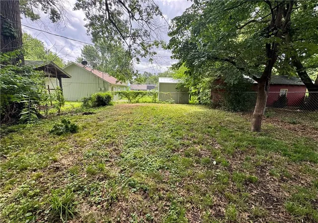 Homes for sale in Grandview, MO | 709 Rhodes St, Grandview, MO 64030 | MLS# 2625230