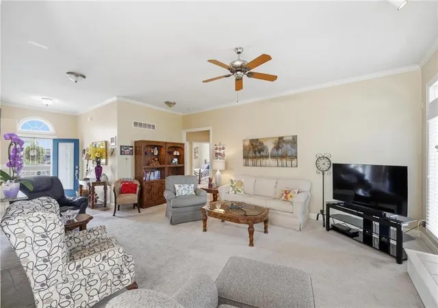 5th image of 812 Sw Nautica Ct, Lees Summit, MO 64082 | MLS# 2625239