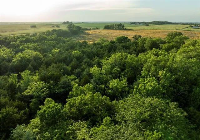 1st image of 0000 142nd Rd, Hoyt, KS 66440 | MLS# 2625277