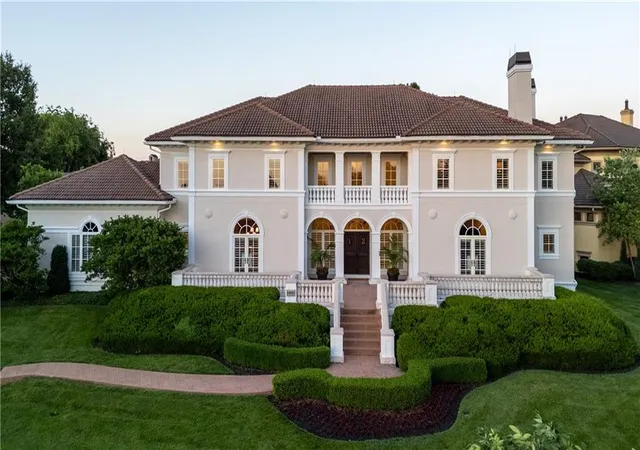 1st image of 11125 Brookwood St, Leawood, KS 66211 | MLS# 2625284