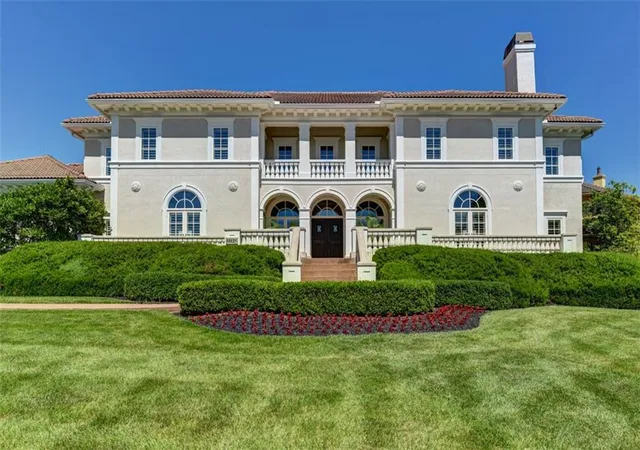 4th image of 11125 Brookwood St, Leawood, KS 66211 | MLS# 2625284