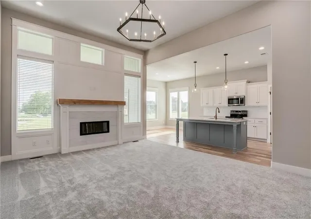3rd image of 18722 W 169Th Ter, Olathe, KS 66062 | MLS# 2625325