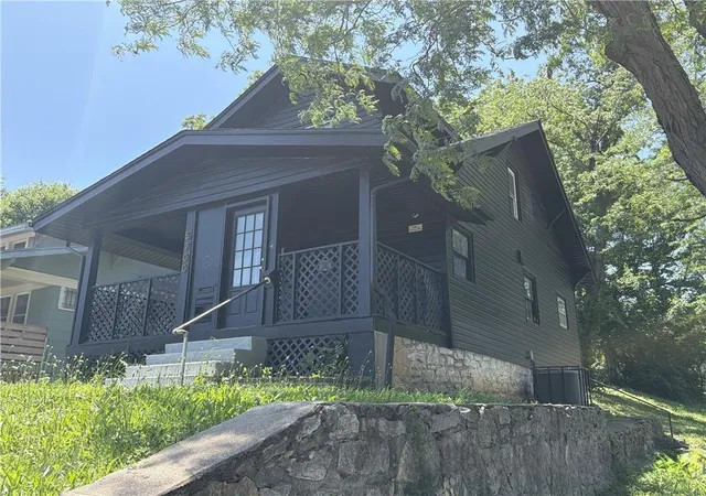 Photo 2 of Single family home for sale at 5700 Euclid Ave, Kansas City, MO 64130 | MLS# 2625350 | Listing updated on 2026-09-02
