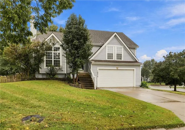 Photo 1 of Single family home for sale at 16412 W 157th Terrace, Olathe, KS 66062 | MLS# 2625383 | Listing updated on 2026-09-27
