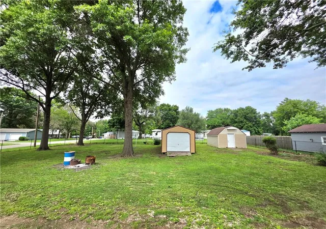 Homes for sale in Windsor, MO | 706 W Benton St, Windsor, MO 65370 | MLS# 2625387