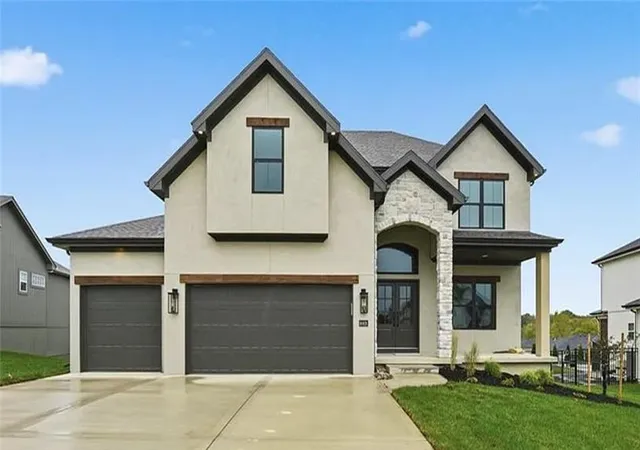 Homes for sale in Kearney, MO | 2308 Foxtail Dr, Kearney, MO 64060 | MLS# 2625388