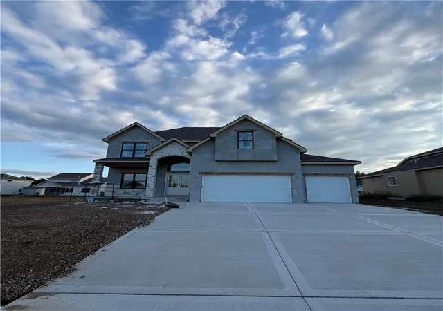 Photo 1 of Single family home for sale at 2308 Foxtail Dr, Kearney, MO 64060 | MLS# 2625388 | Listing updated on 2026-09-05