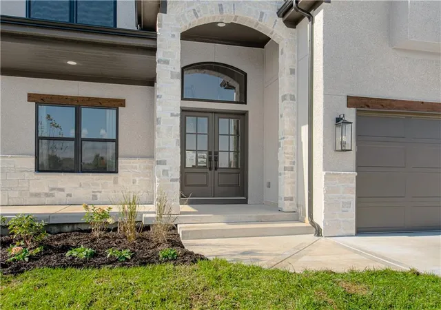 Photo 3 of Single family home for sale at 2308 Foxtail Dr, Kearney, MO 64060 | MLS# 2625388 | Listing updated on 2026-10-08
