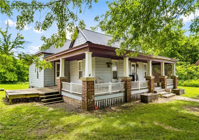 1st image of 170 N Stringer St, Humphreys, MO 64646 | MLS# 2625393