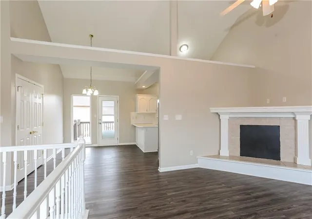 2nd image of 502 Sunny Ln, Raymore, MO 64083 | MLS# 2625395