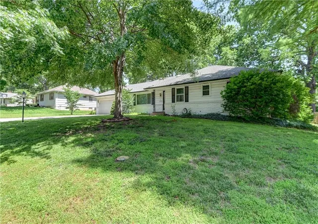 Homes for sale in Raytown, MO | 10500 E 79Th Ter, Raytown, MO 64138 | MLS# 2625400