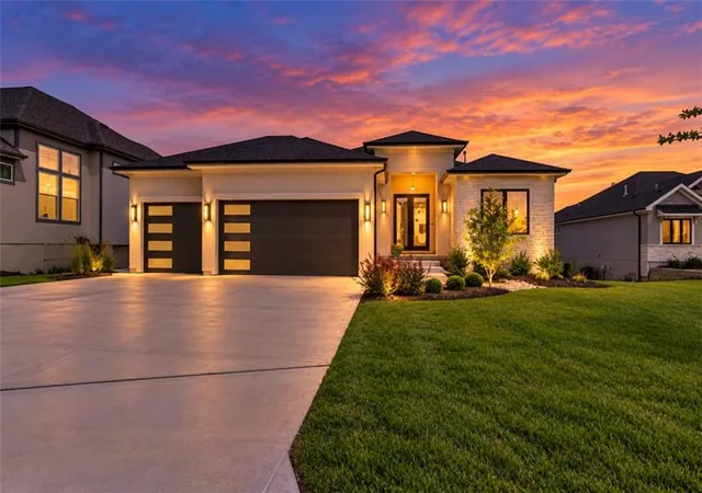 Single family home for sale at 24991 W 98th Place, Lenexa, KS 66227 | MLS# 2625408