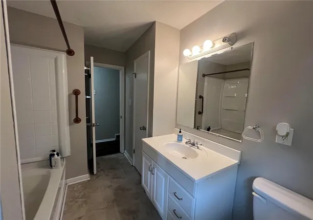 Photo 4 of Single family home for sale at 9307 Oakland Ave, Kansas City, MO 64138 | MLS# 2625422 | Listing updated on 2026-08-19