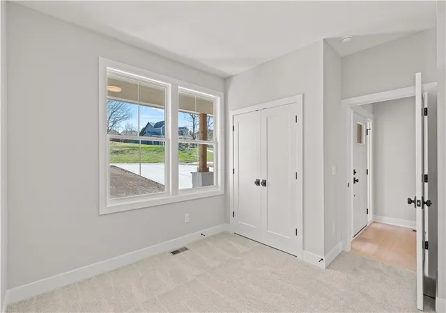 4th image of 25995 140Th St W, Olathe, KS 66061 | MLS# 2625425