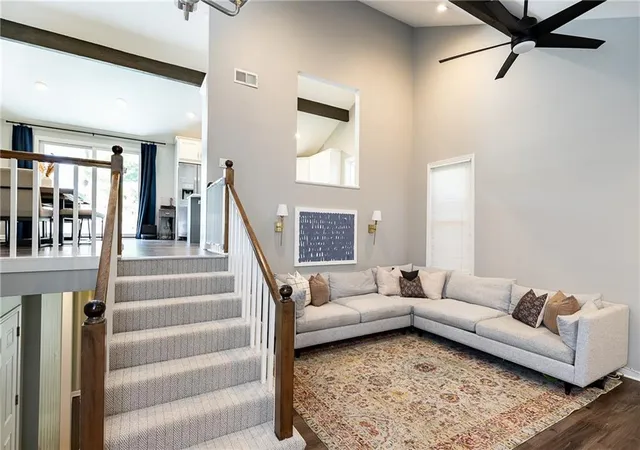 3rd image of 11108 Delmar Ct, Leawood, KS 66211 | MLS# 2625446