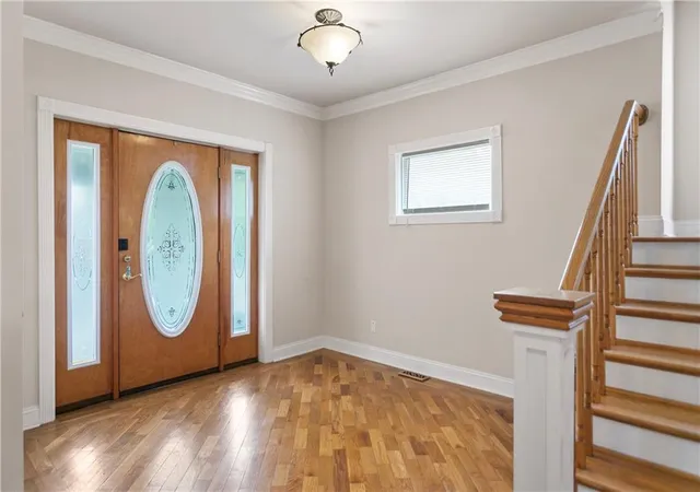5th image of 3527 Kenwood Ave, Kansas City, MO 64109 | MLS# 2625463