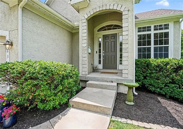 Photo 3 of Sale Pending at 703 E 109th Street, Kansas City, MO 64131 | MLS# 2625478 | Listing updated on 2026-07-09