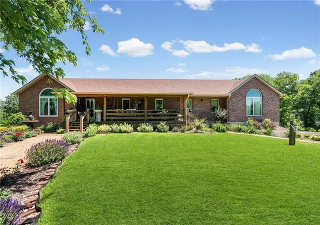 Homes for sale in Cameron, MO | 8686 Se 69 Hwy, Cameron, MO 64429 | MLS# 2625481