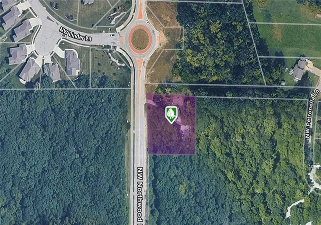 Homes for sale in Riverside, MO | 4717 Nw Northwood Rd, Riverside, MO 64150 | MLS# 2625494