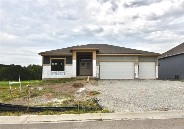 Photo 2 of Single family home for sale at 7633 N Booth Ave, Kansas City, MO 64158 | MLS# 2625509 | Listing updated on 2026-08-17