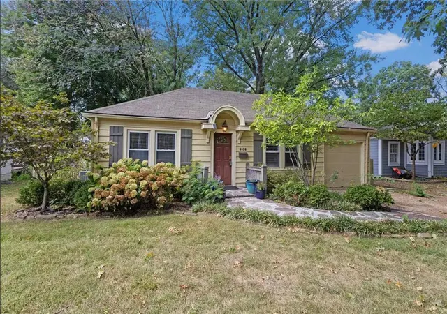 1st image of 5938 Catalina St, Fairway, KS 66205 | MLS# 2625519
