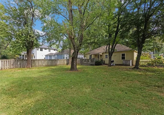 2nd image of 5938 Catalina St, Fairway, KS 66205 | MLS# 2625519