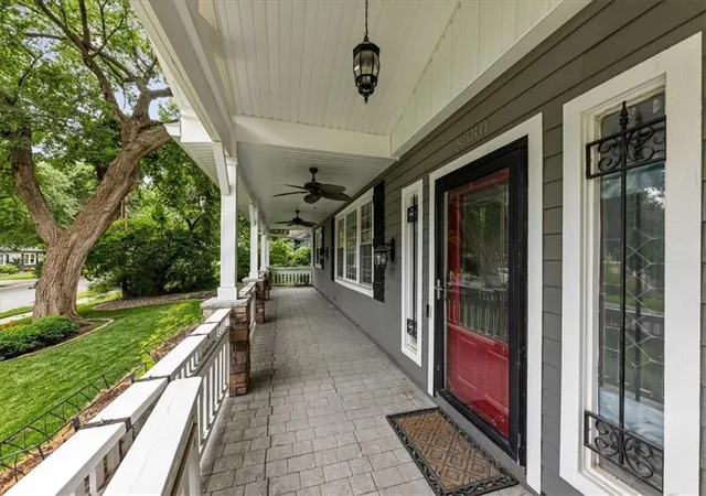3rd image of 8530 W 86Th Ter, Overland Park, KS 66212 | MLS# 2625521