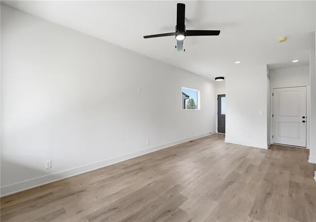 5th image of 210-212 Nw Orchard Ct, Lees Summit, MO 64063 | MLS# 2625560