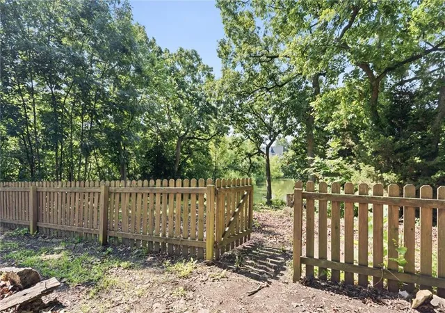 35th image of 1305 Sw Graystone Cir, Grain Valley, MO 64029 | MLS# 2625573